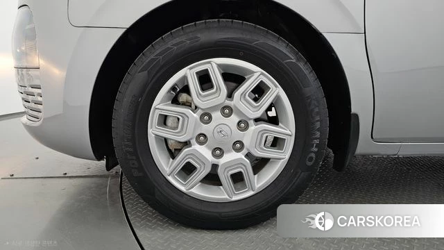 Hyundai Staria id 4231360 из Кореи 27