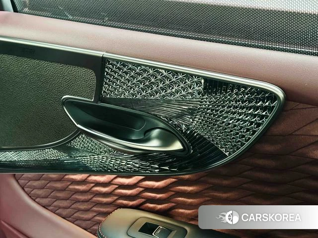 Lexus LS id 4261868 из Китая 11