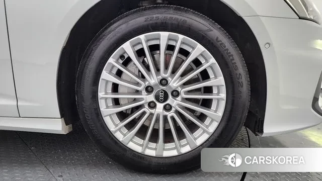 Audi A6 (C8) id 3611818 из Кореи 15