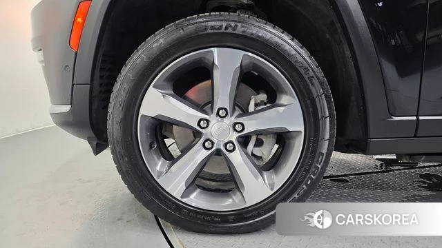 Jeep Grand Cherokee (WL) id 4744703 из Кореи 29