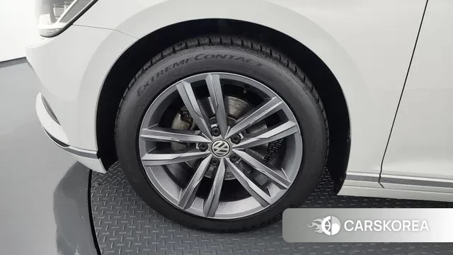 Volkswagen Passat GT (B8) id 3336595 из Кореи 15