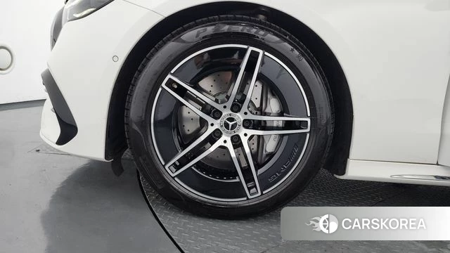 Mercedes-Benz E-Class W214 id 4686513 из Кореи 30