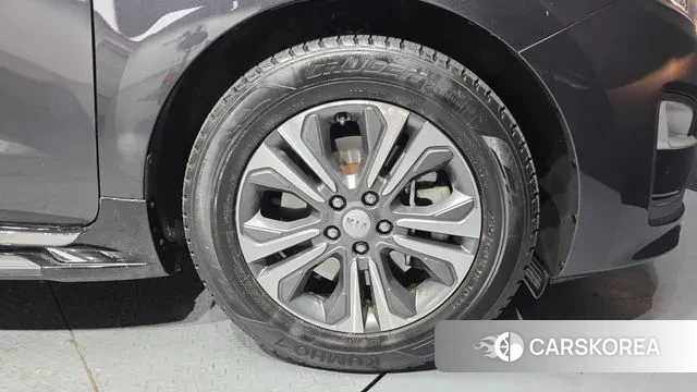 Kia The New Carnival id 3617130 из Кореи 15