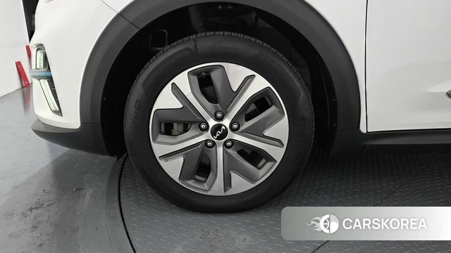 Kia Niro EV id 3800104 из Кореи 15