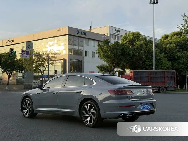 Volkswagen CC 2022 Темно-серый из Китая, фото 5