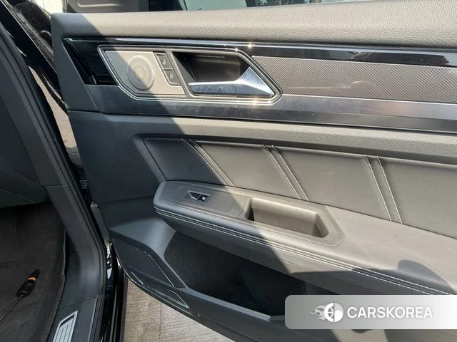 Volkswagen Tourang 2021 Черный из Китая, фото 5