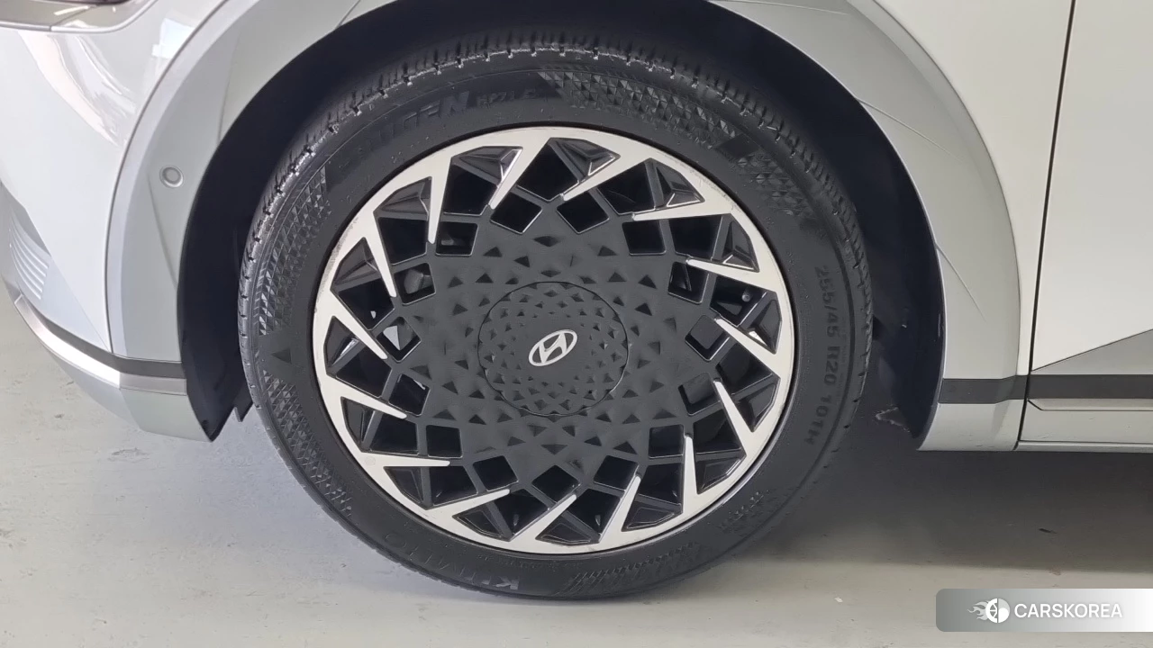 Hyundai Ionic 5 id 4475829 из Кореи 14