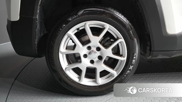 Jeep Renegade id 4746410 из Кореи 15
