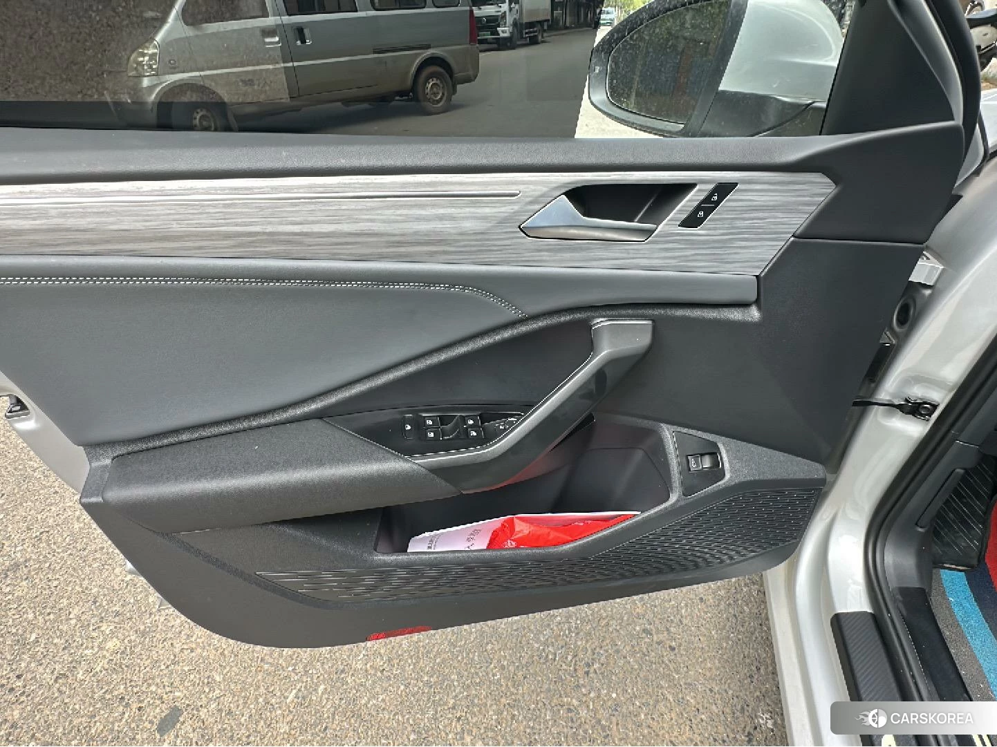 Volkswagen Sagitar id 4467826 из Китая 16