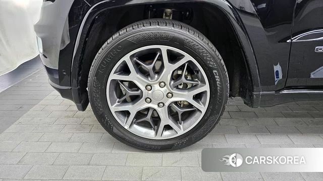 Jeep Grand Cherokee id 4396613 из Кореи 26