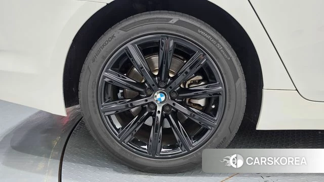 BMW 5 Series (G30) id 4760182 из Кореи 15