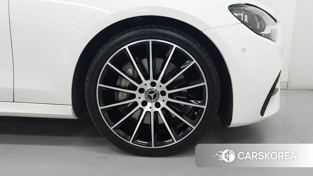 Mercedes-Benz E-Class W213 id 4783768 из Кореи 15