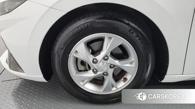 Hyundai Avante (CN7) id 3306793 из Кореи 15