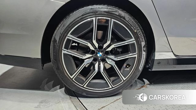 BMW 7 Series (G70) id 4691161 из Кореи 26