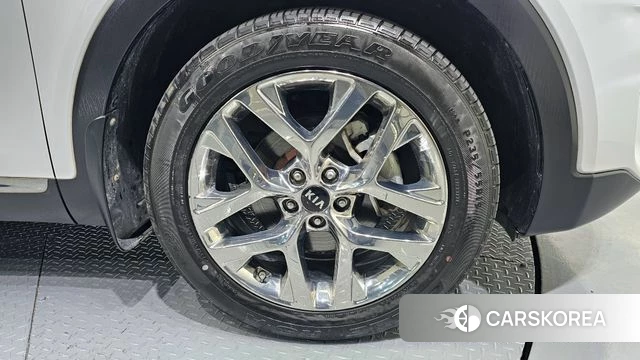 Kia The New Sorento id 3867116 из Кореи 15