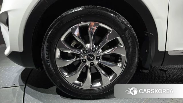 Kia The New Sorento id 4536684 из Кореи 14