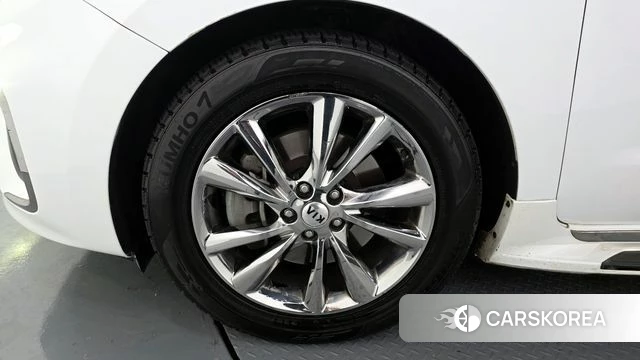 Kia The New Carnival id 3808220 из Кореи 15