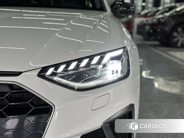 Audi A4L id 4277386 из Китая 11
