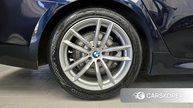 BMW 5 Series (G30) id 4203625 из Кореи 15