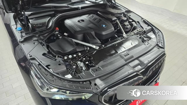 BMW 5 Series (G60) id 4639794 из Кореи 26