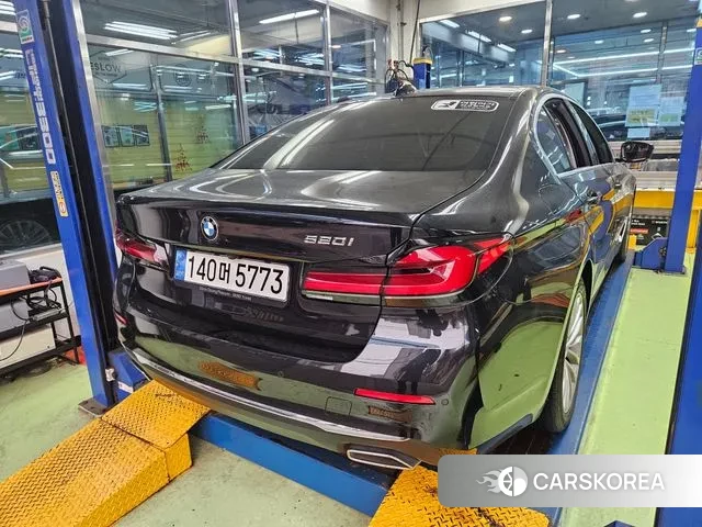 BMW 5 Series (G30) id 3467794 из Кореи 15