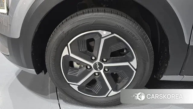 Kia Di Ol Nu Niro id 3685190 из Кореи 15