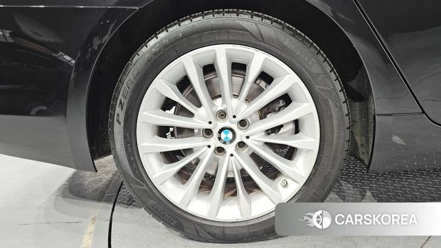 BMW 5 Series (G30) id 3905284 из Кореи 15