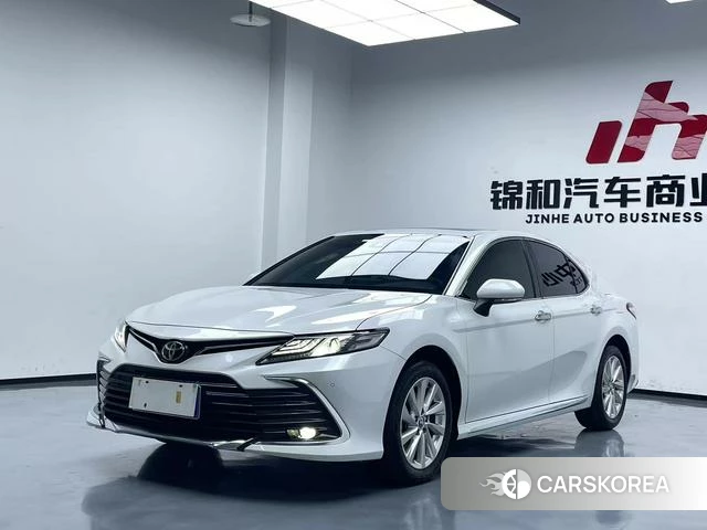 Toyota Camry 2023 Белый из Китая, фото 5