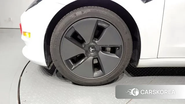 Tesla Model 3 id 3727811 из Кореи 15