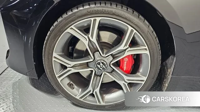 Kia Stinger id 3593486 из Кореи 15