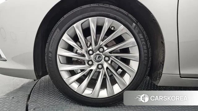 Lexus ES300h 7th generation id 3702265 из Кореи 15