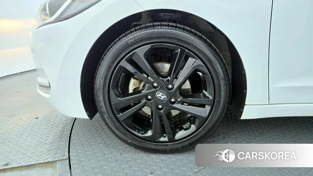 Hyundai Avante AD id 4325806 из Кореи 15