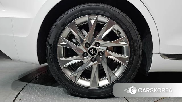 Hyundai The New Grandeur IG Hybrid id 4784200 из Кореи 35