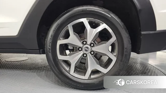 Ssangyong Torres id 3606318 из Кореи 15