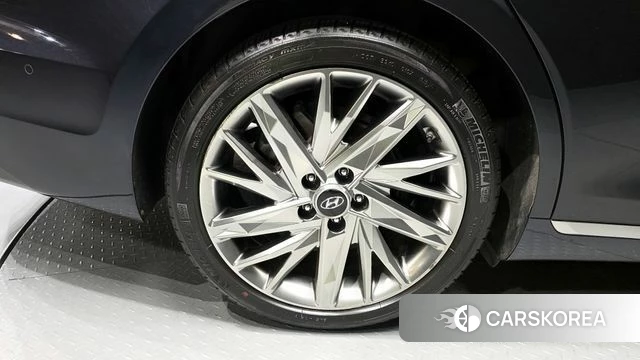 Hyundai The New Grandeur IG id 4410721 из Кореи 29