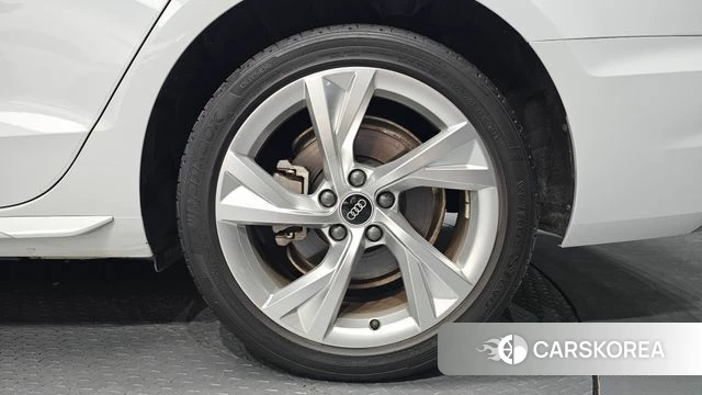 Audi A4 (B9) id 4580390 из Кореи 15