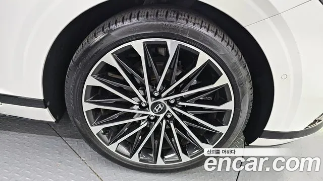 Hyundai Grandeur Hybrid (GN7) id 2822935 из Кореи 15