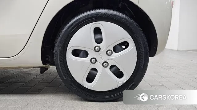 Kia The New Kia Ray id 3606352 из Кореи 15