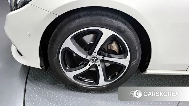 Mercedes-Benz E-Class W213 id 2965915 из Кореи 15