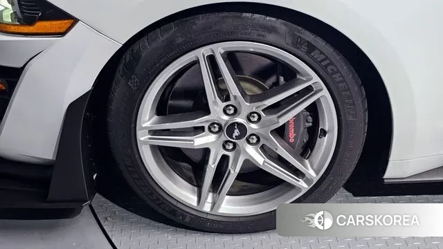 Ford Mustang id 2516240 из Кореи 15