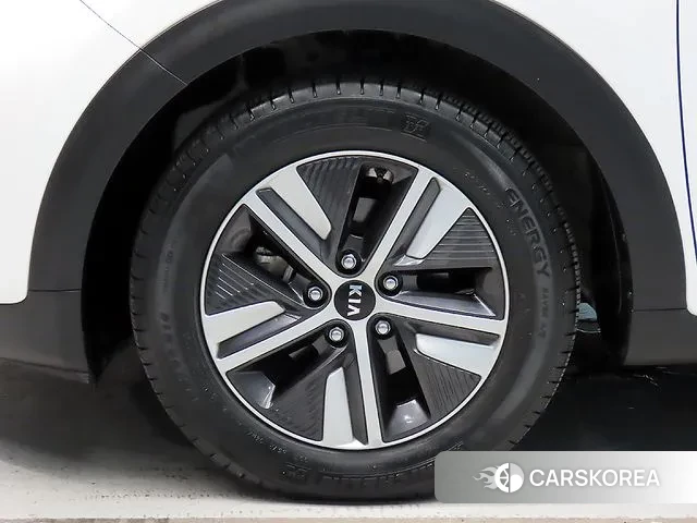 Kia The New Niro id 3098176 из Кореи 15