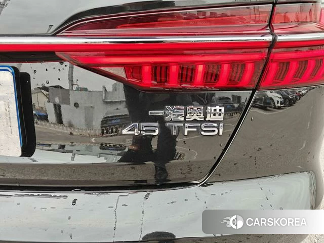 Audi A6L id 3901880 из Китая 19