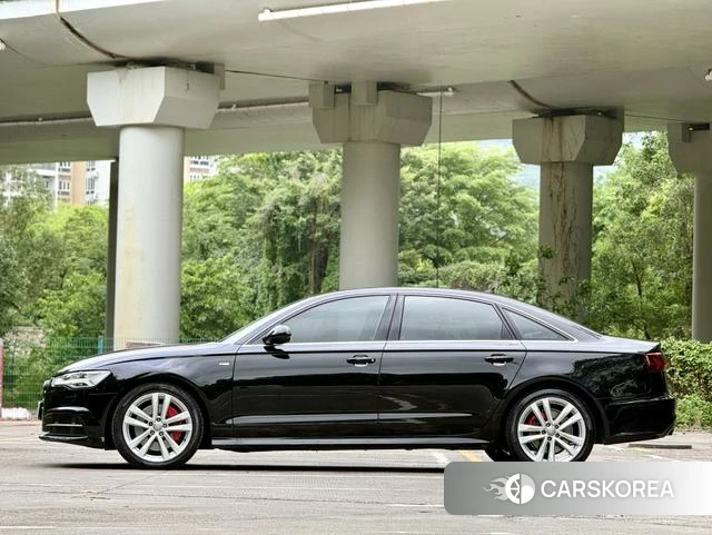 Audi A6L id 4253882 из Китая 16
