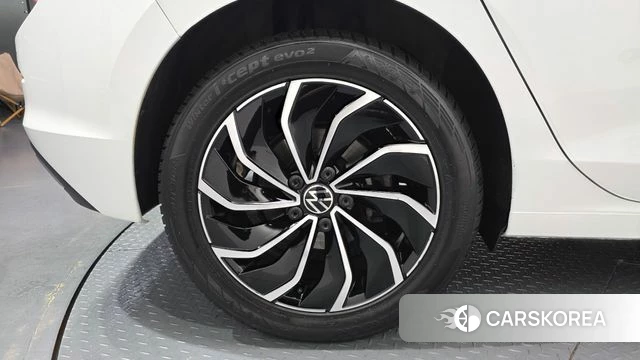 Volkswagen Golf 8th Generation id 3941018 из Кореи 15