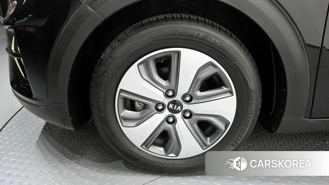 Kia The New Niro id 4350857 из Кореи 25