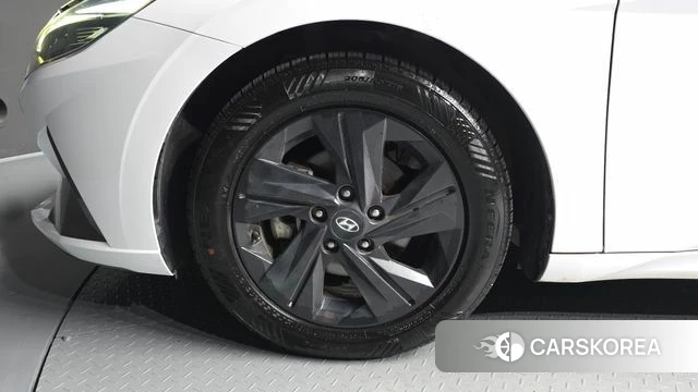 Hyundai Avante Hybrid (CN7) id 4609100 из Кореи 15