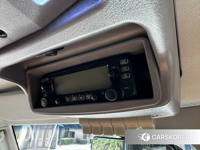 Toyota Land Cruiser (imported) 2024 Белый из Китая, фото 5
