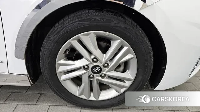 Hyundai The New Avante AD id 3214815 из Кореи 15