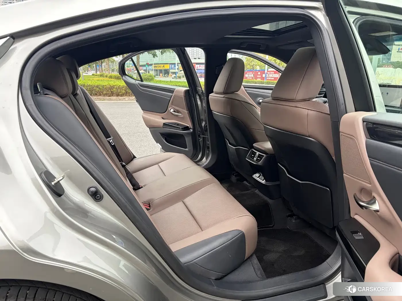 Lexus ES id 4547331 из Китая 8