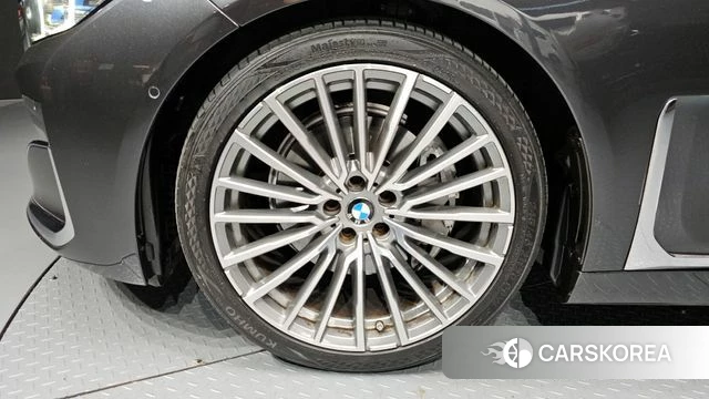 BMW 7 Series (G11) id 4389758 из Кореи 29